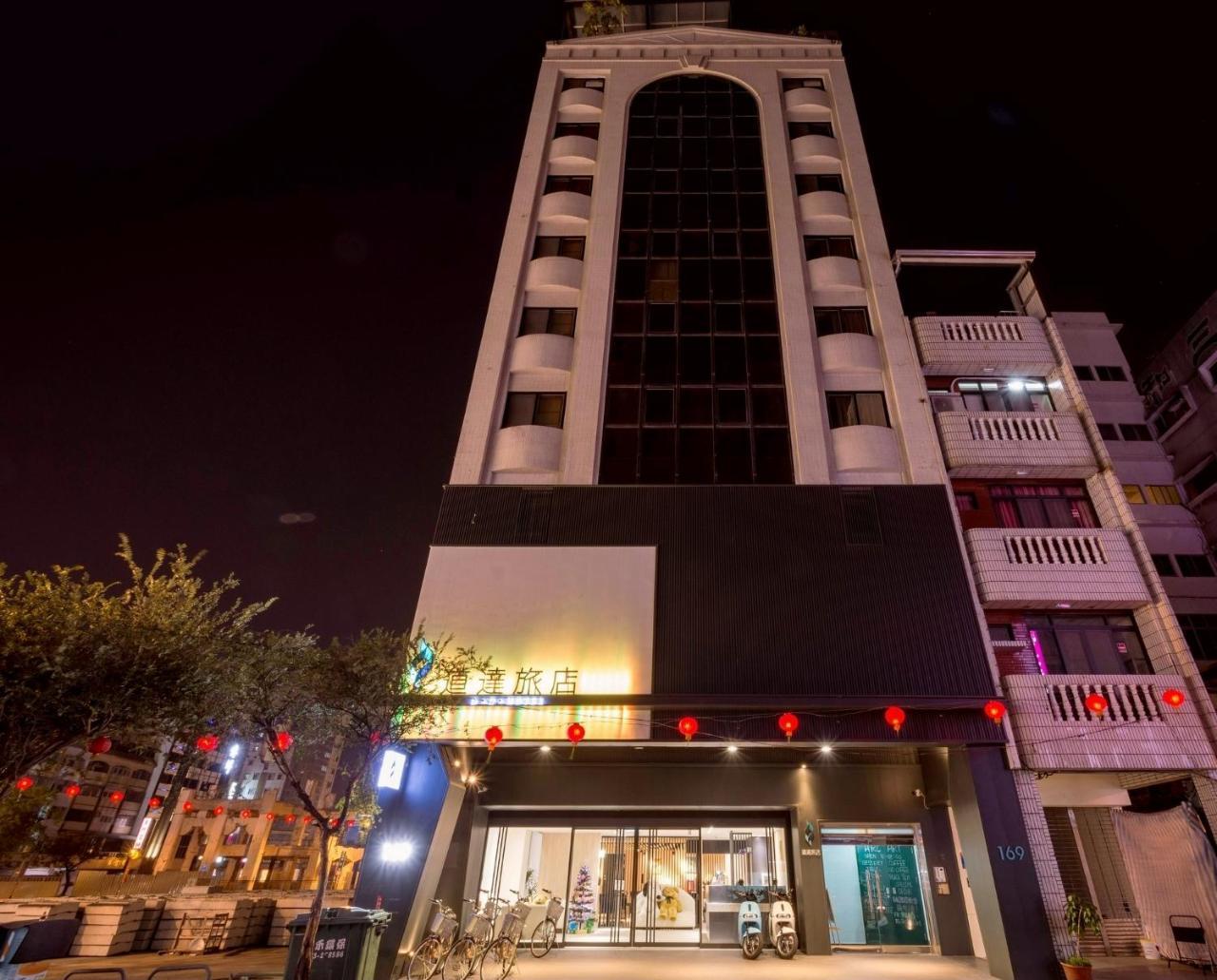 D D Hotel Tainan Buitenkant foto